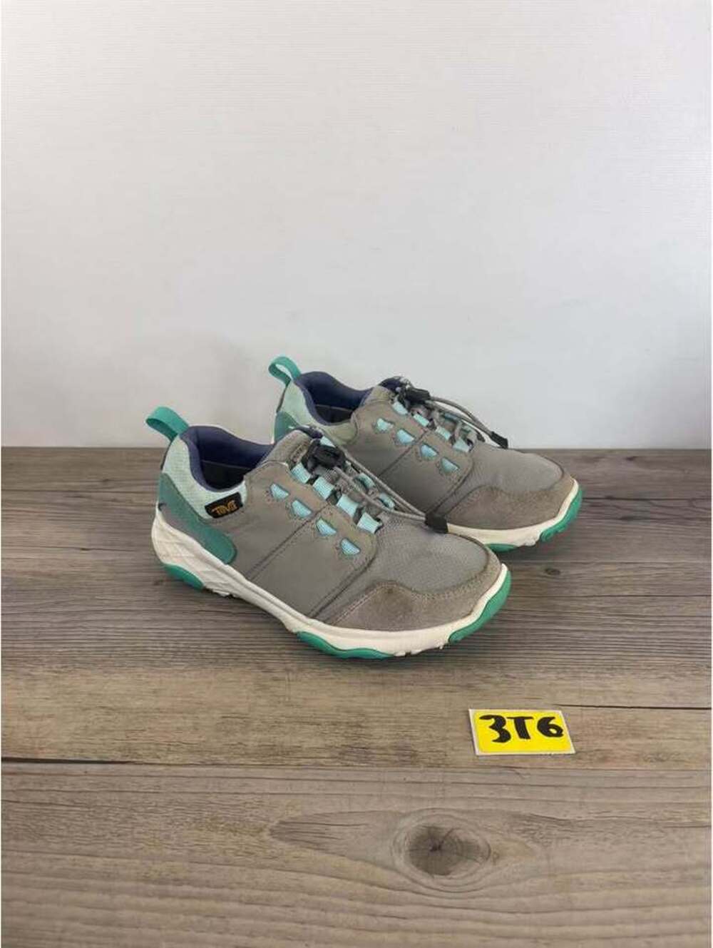 Teva Waterproof Hiking Shoes Size 13k
